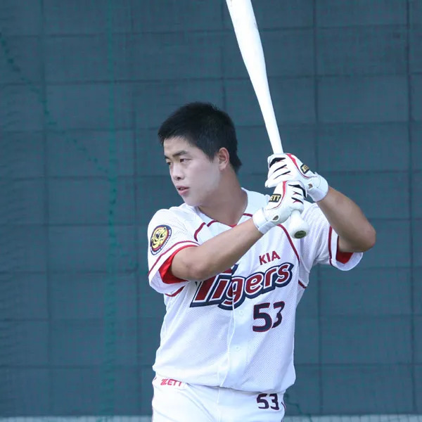 윤효섭 사주 분석 2026