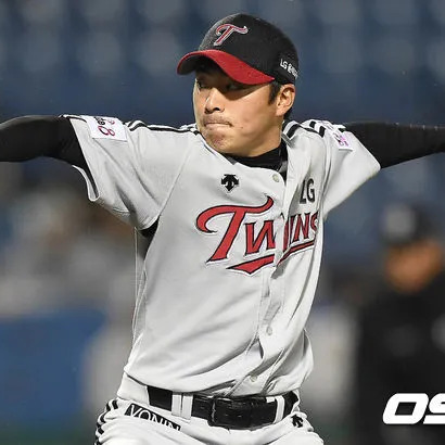 윤지웅 사주 분석 2026