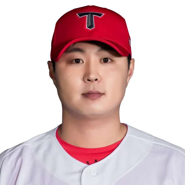 윤중현 사주 분석 2026