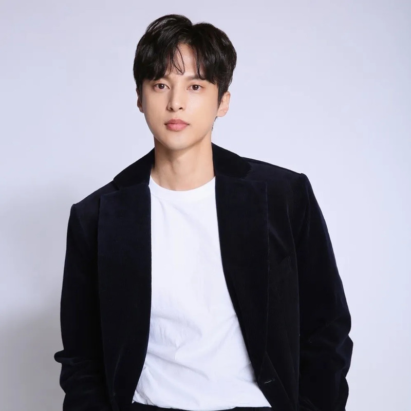 윤선우 사주 분석 2026