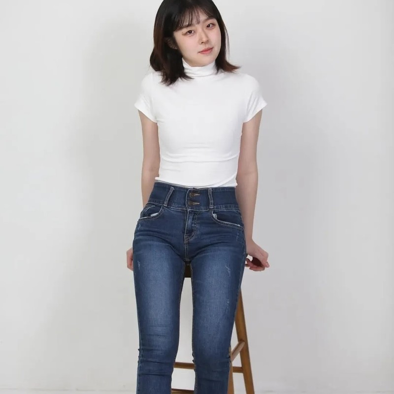 배우 윤소이 프로필 썸네일
